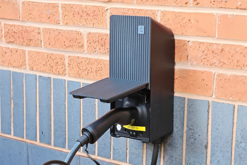 TELTONIKA_Wallbox_TeltoCharge_3-phasig_mit_5m_Ladekabel_EVC121000000